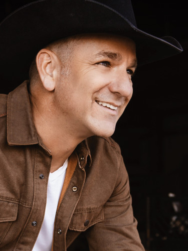Craig Campbell Power Acoustic Country Concert