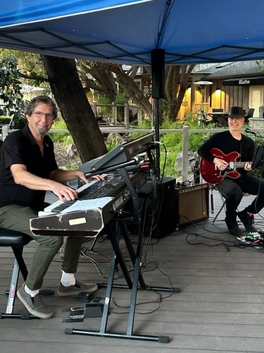 Music with Toasted Oak