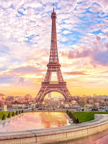 Europa Village Wineries & Resort - A Night in Paris