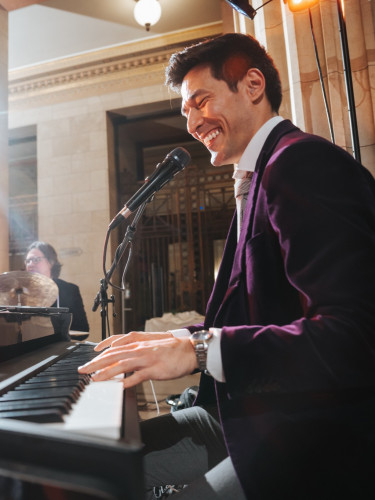 Dueling Pianos Experience
