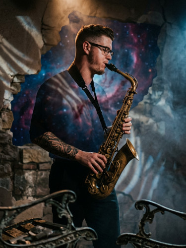Open Late & Live Music with Kole Weber