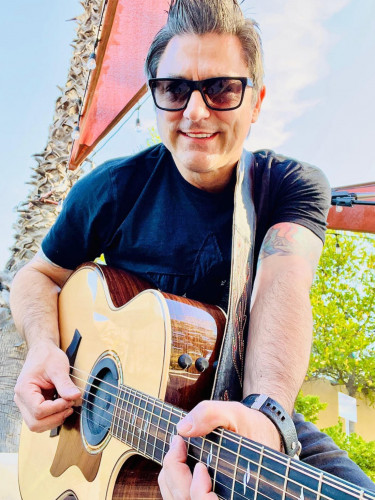 Masia de la Vinya Winery - Live Music on the Patio feat. Aleks