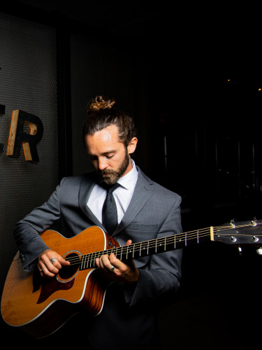 Masia de la Vinya Winery - Live Music on the Patio feat. Dalton Gazette