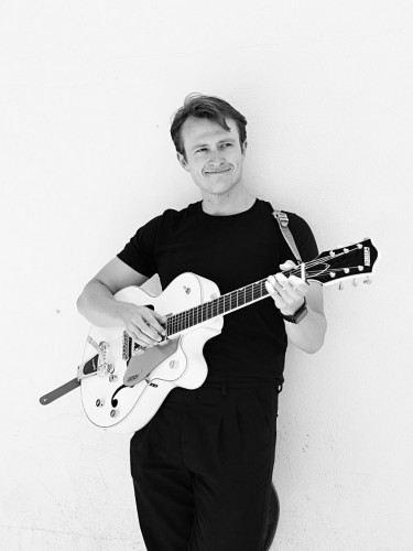 Masia de la Vinya Winery - Live Music on the Patio feat. Jack French