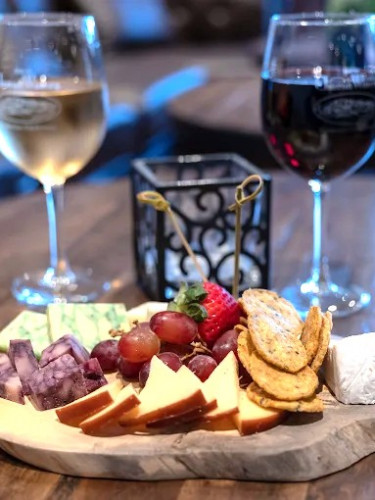 Churon Inn Winery - Wine Down Wednesday