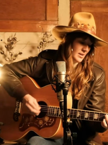 Cougar Vineyard & Winery - Live Music ~ Doc Elliott & Marcedes Carroll