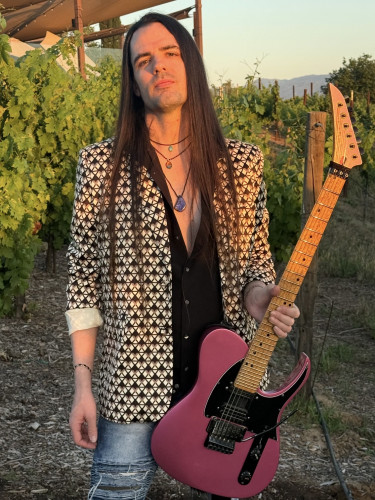 Live Music ~ Shred Sean (Sean Maier)