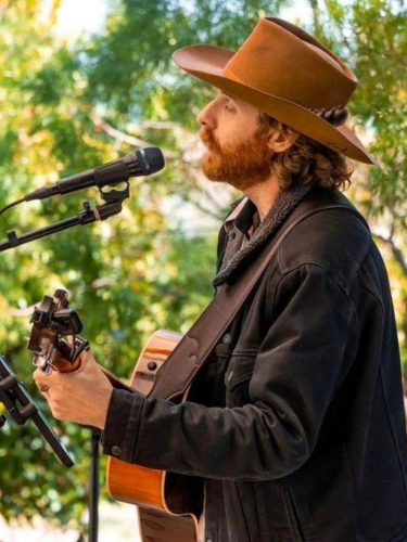 Somerset Vineyard & Winery - Travis Guilliams - Live Music