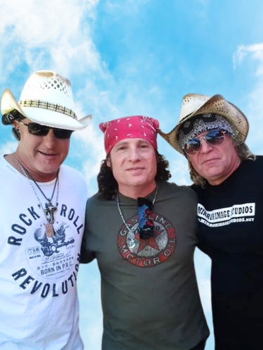 Somerset Vineyard & Winery - Uncle Jonnies Playhouse - Live Music