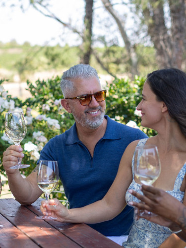 Dining Alfresco on the Vineyard Deck