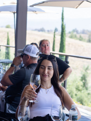 Dining Alfresco on the Vineyard Deck