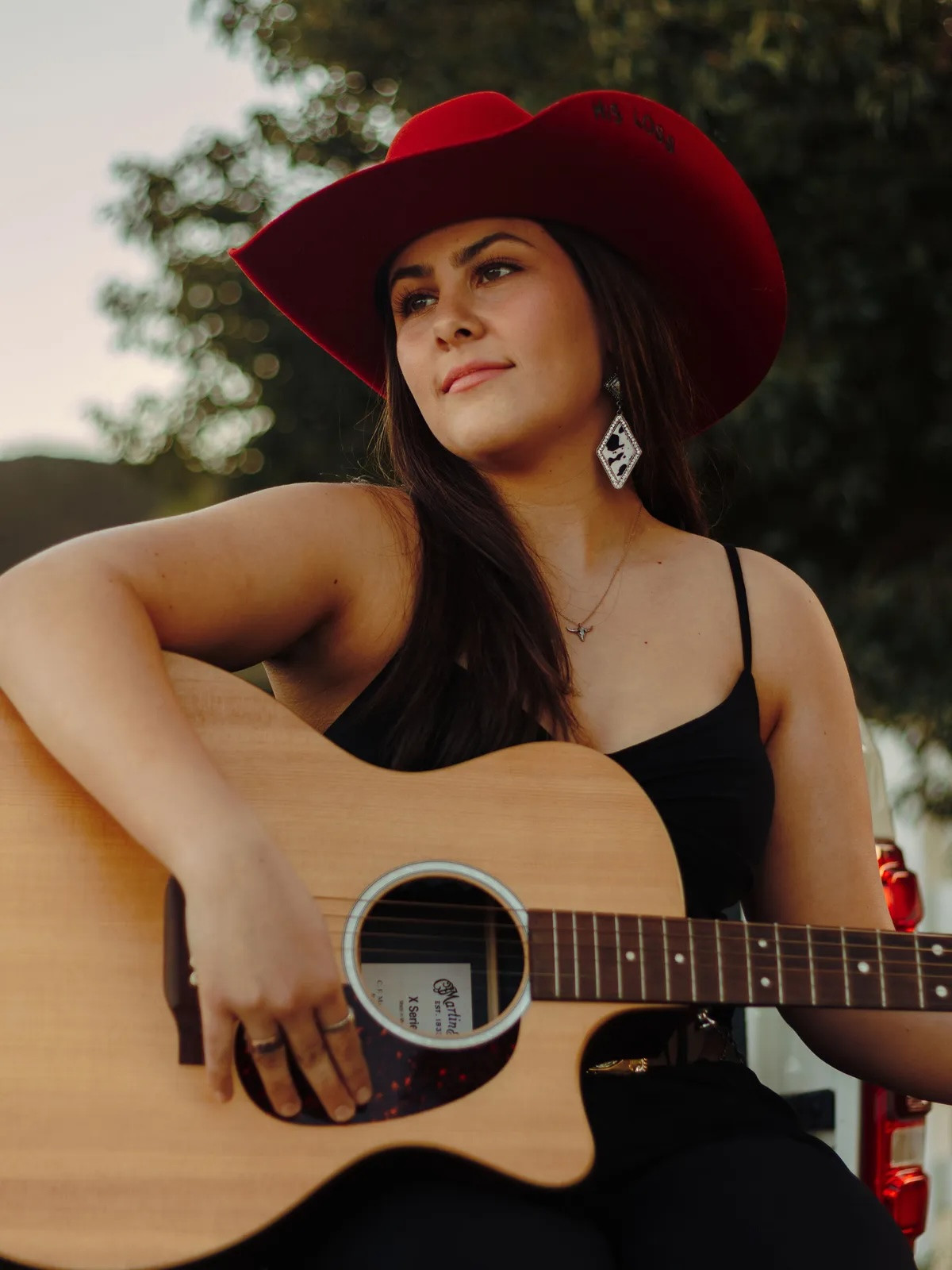 Leoness Cellars - Live Music w/ Sofie Tabesh