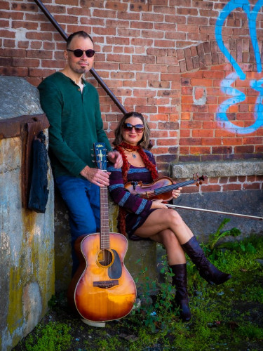 Leoness Cellars - Live Music w/ Virginia James Music